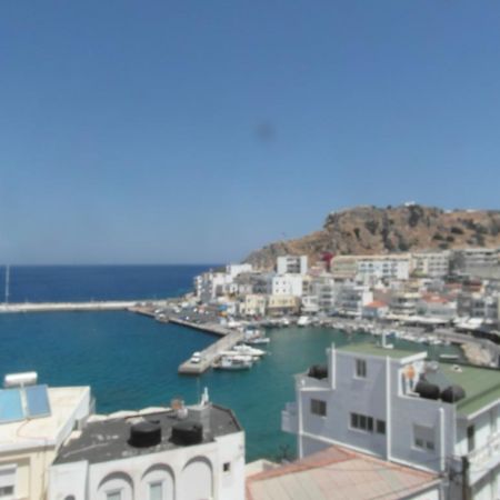 Mina Apartments Karpathos Exteriör bild